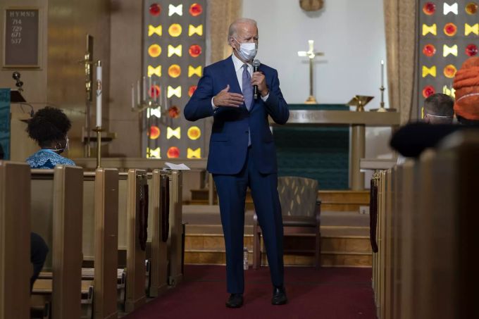 Joe Biden Kenosha: Der demokratische Präsidentschaftskandidat spricht in einer Kirche. Election 2020 Biden