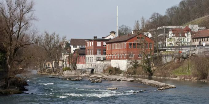 Das Oederlin-Areal an der Limmat, Region Baden. Wasserkraftwerk oederlin region baden