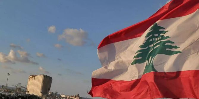 Libanon Flagge Wind