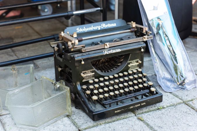 Ob diese Schreibmaschine wohl einen Käufer findet?