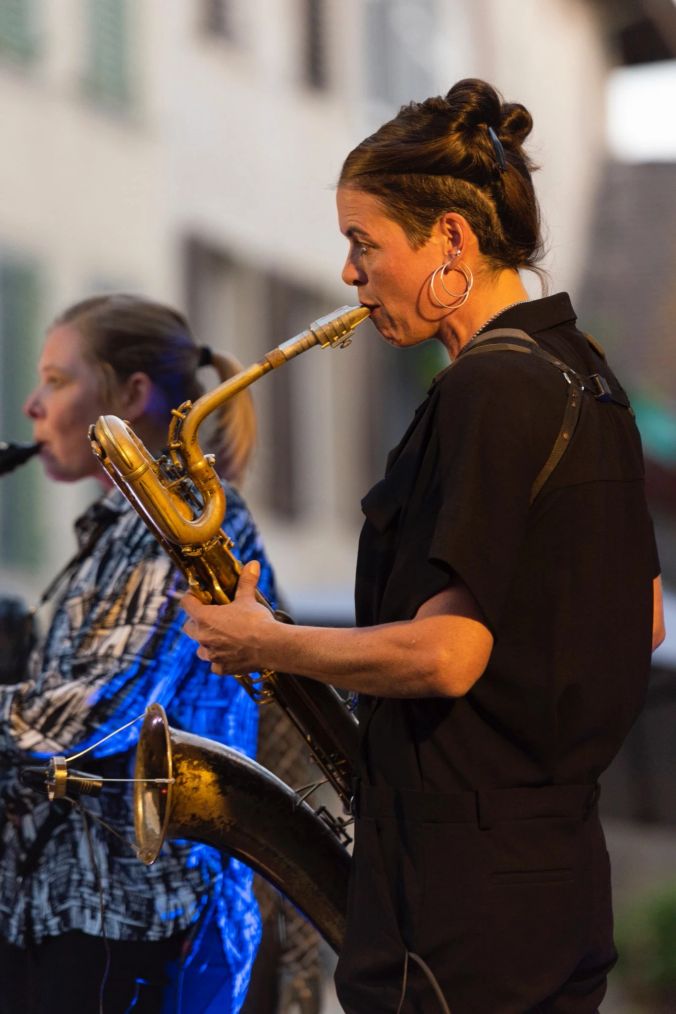 Lisette Wyss leitet u.a. das Buskers Festival in Bern.