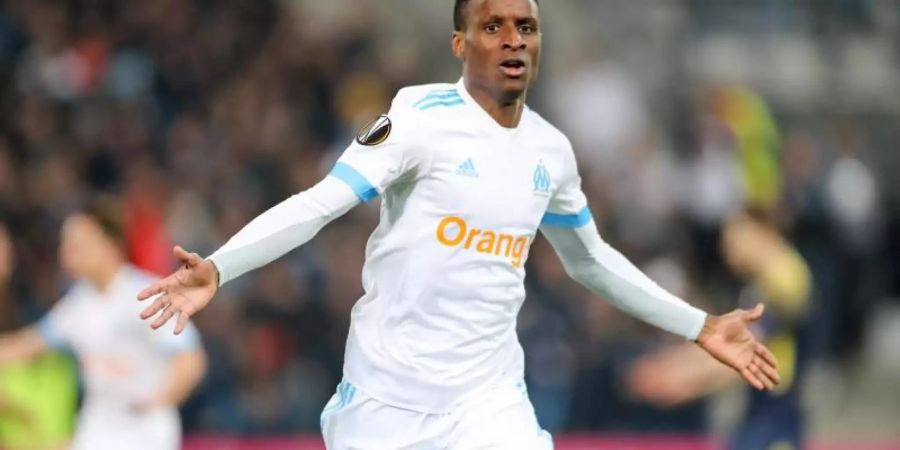 Marseilles Spieler Bouna Sarr jubelt nach einem Treffer. Foto: Jan Woitas/dpa-Zentralbild/dpa