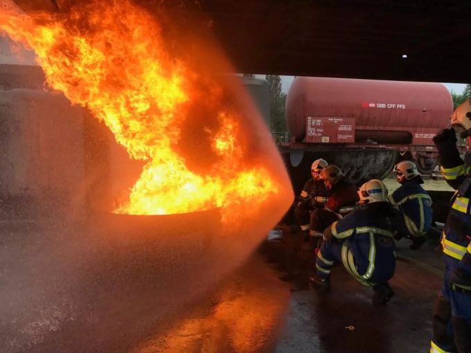 Atemschutzausbildung bei der Regionalen Feuerwehr Maiengrün. Regionalen Feuerwehr Maiengrün