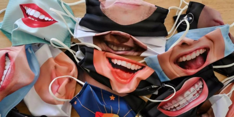 Keep smiling: Gesichtsmasken eines französischen Herstellers