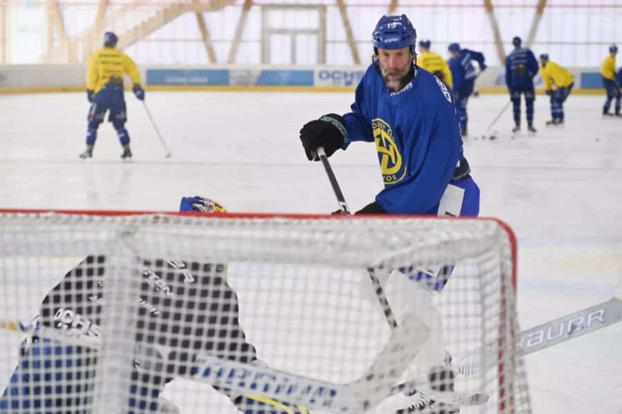 Der 41-jährige Center spielte bereits 2004/05 und 2012/13 für Davos.