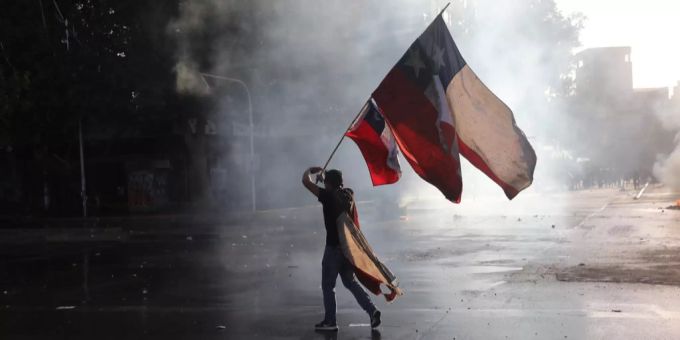In Chile protestieren die Leute für eine neue Verfassung. Chile Demos