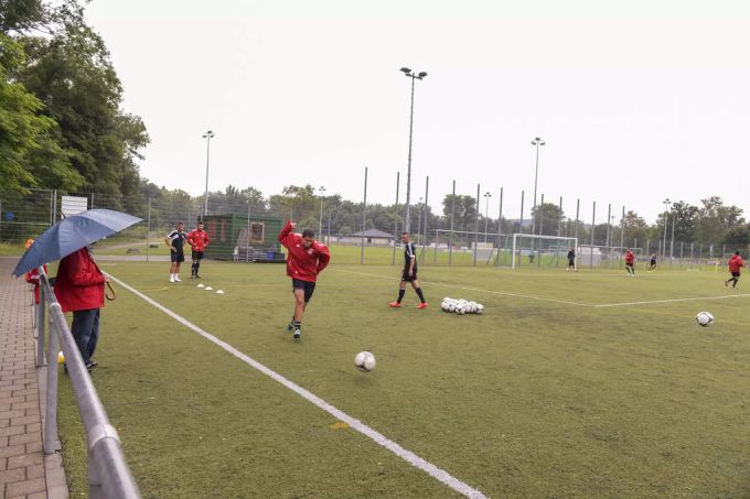 Die SAFP führt, wie hier 2014, Trainings für vertragslose Spieler durch. training safp