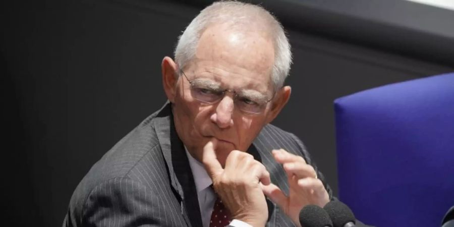 Bundestagspräsident Wolfgang schäuble vermisst bei der grossen Koalition ein «Ringen um Alternativen» zum Rechtspopulismus der AfD. Foto: Michael Kappeler/dpa