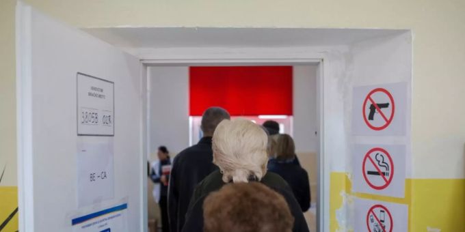 Wahllokal in Mitrovica Wahllokal in Mitrovica