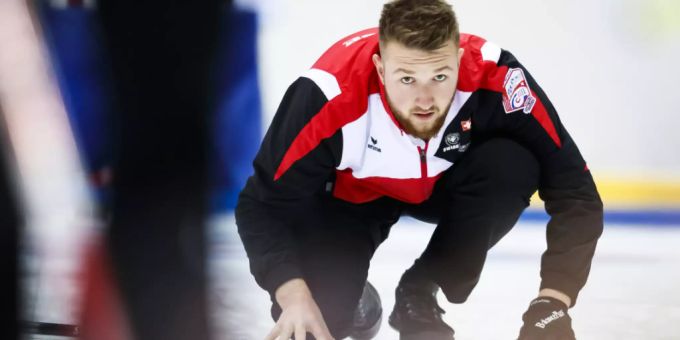 Skip Yannick Schwaller mit voller Konzentration Skip Yannick Schwaller mit voller Konzentration