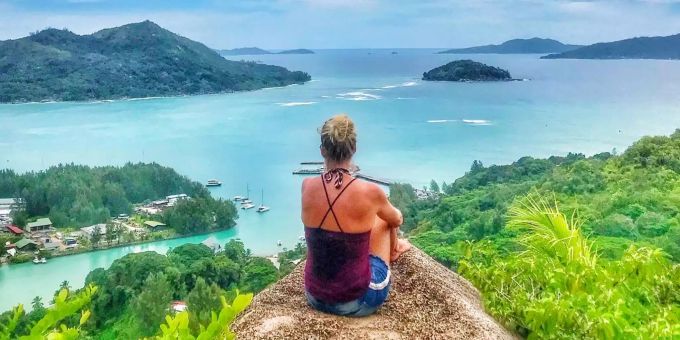 Influencerin Patty St. Britt teilt Bilder aus ihren vielen Reisen um die Welt. Patty St. Britt auf Reisen