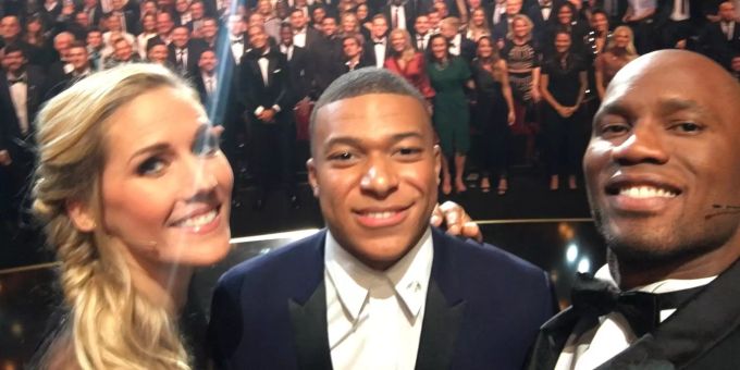 Kindheitstraum - Selfie-Happy-End bei Mbappé und Drogba