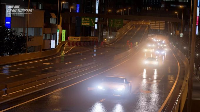 Verregnete Rennstrecken halten Einzug. Tokyo Expressway Gran Turismo