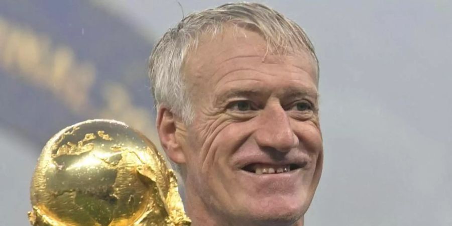 Bleibt weiter Frankreichs Nationaltrainer: Didier Deschamps. Foto: Owen Humphreys/PA Wire/dpa