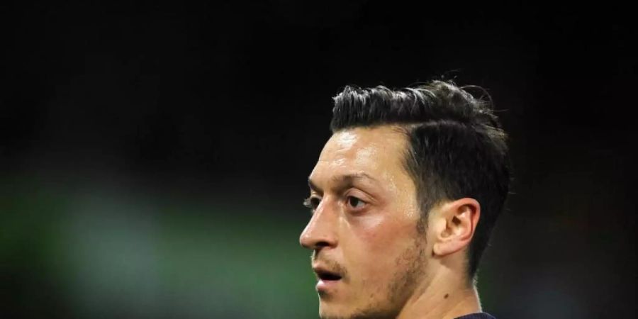 Mesut Özil ist in den chinesischen Varianten von «Pro Evolution Soccer», «Pro Evolution: Kings Assembly» und «Pro Evolution Club» nicht mehr zu finden. Foto: Rui Vieira/AP/dpa