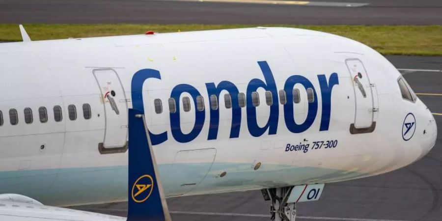 Der Ferienflieger Condor ist mit 58 Flugzeugen und rund 4900 Mitarbeitern ein wichtiger Partner verschiedener Reiseveranstalter. Foto: Marcel Kusch/dpa