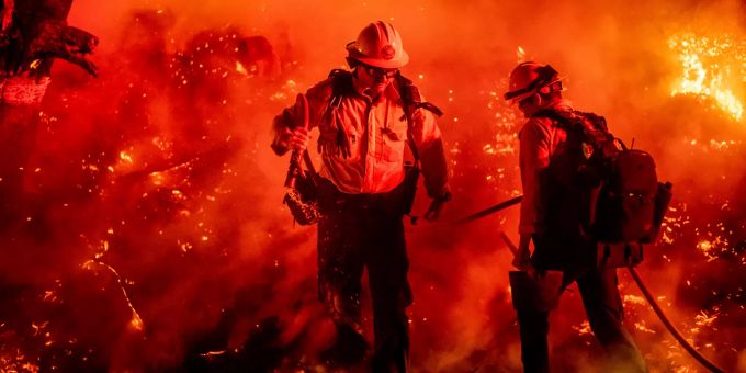 In Kalifornien - Feuerwehr meldet Fortschritt gegen neuen Waldbrand