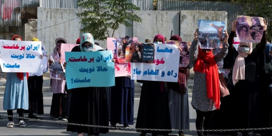 Protest vor Irans Botschaft in Kabul