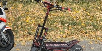 Saxon VS - Polizei zieht E-Trottinett mit Höchsttempo 115 km/h ein