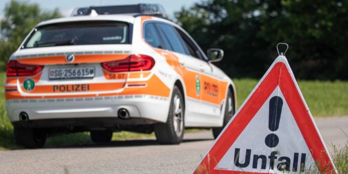 Der Velofahrer wurde unbestimmt verletzt.