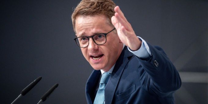 «Die Ampel hat weiterhin keine strukturellen Entlastungen für kleine und mittlere Betriebe vorgesehen»: Carsten Linnemann. «Die Ampel hat weiterhin keine strukturellen Entlastungen für kleine und mittlere Betriebe vorgesehen»: Carsten Linnemann.