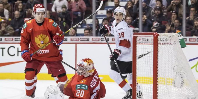 Als einziger Schweizer wurde Valentin Nussbaumer (hinten) am diesjährigen NHL Draft gewählt. NHL Draft Valentin Nussbaumer