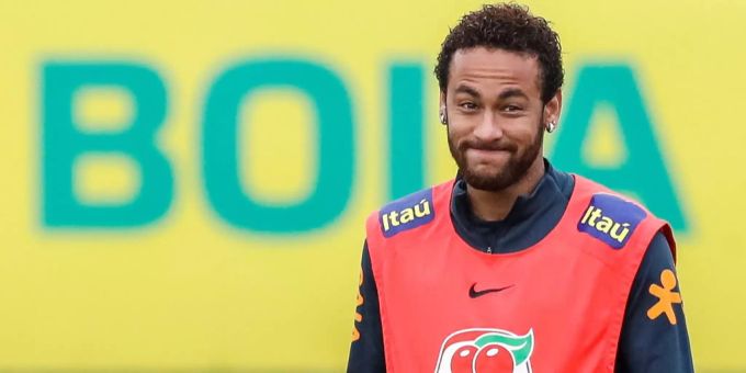 Er ist die spannendste Wechsel-Personalie des Sommers. Wo wird Stürmerstar Neymar nächste Saison spielen? Neymar Fussball PSG
