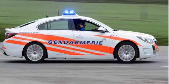 Ein Polizeiauto der Kapo Waadt. (Symbolbild) Polizei aubonne vd