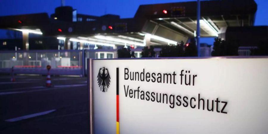 Nach Ansicht von Innenminister Seehofer sollte das Bundesamt für Verfassungsschutz weiter gestärkt werden. Foto: Oliver Berg