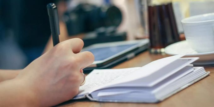 Arbeitslosigkeit: Im Mai sind 80'000 Deutsche weniger erwerbslos als im Vorjahr. Arbeitslosigkeit