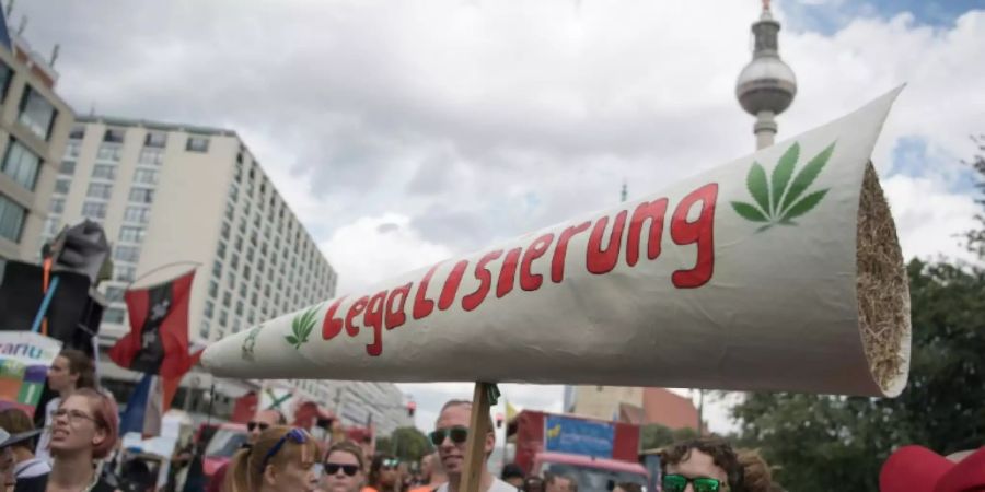 Demonstration für die Legalisierung von Cannabiskonsum in Berlin