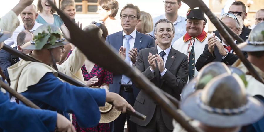 Bundesrat Ignazio Cassis besucht die Gedenkfeier zur Schlacht von Sempach.