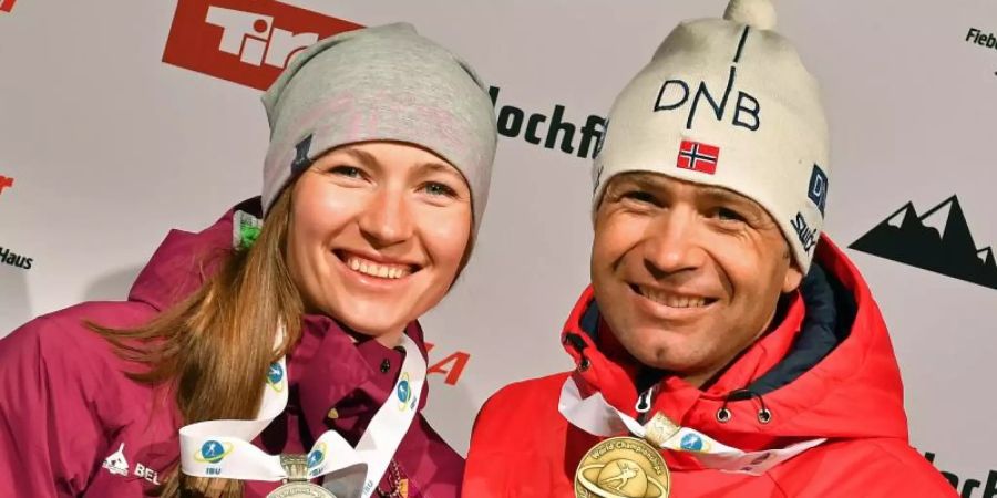 Darja Domratschewa und Ole Einar Björndalen trainieren jetzt Chinas Biathleten. Foto: Martin Schutt