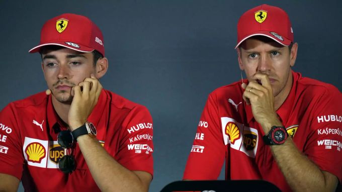 Dicke Luft in Maranello: Charles Leclerc hat Sebastian Vettel bei Ferrari den Rang abgelaufen. Charles Leclerc Sebastian Vettel
