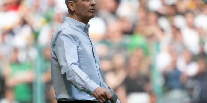 Soll seinen Vertrag bei Borussia Dortmund verlängern: Coach Lucien Favre. Foto: Federico Gambarini Soll seinen Vertrag bei Borussia Dortmund verlängern: Coach Lucien Favre. Foto: Federico Gambarini