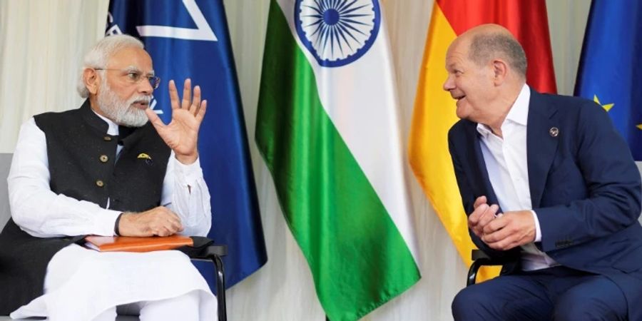 Indiens Premier Modi und Scholz beim G7-Gipfel