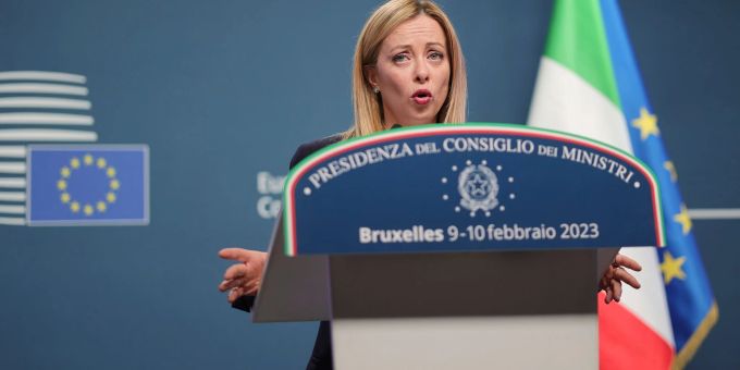 Bekräftigt ihre Kritik am Dreiertreffen von Selenskyj, Scholz und Macron in Paris: Giorgia Meloni, Ministerpräsidentin von Italien. Bekräftigt ihre Kritik am Dreiertreffen von Selenskyj, Scholz und Macron in Paris: Giorgia Meloni, Ministerpräsidentin von Italien.