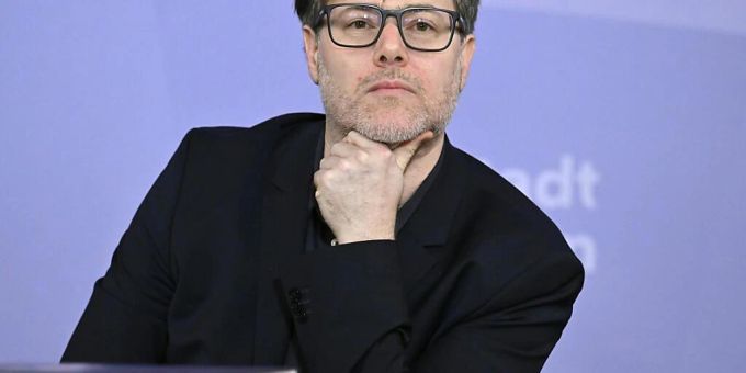 Der Schweizer Milo Rau, Intendant der Wiener Festwochen. (Archivbild) Der Schweizer Milo Rau wird Intendant der Wiener Festwochen.