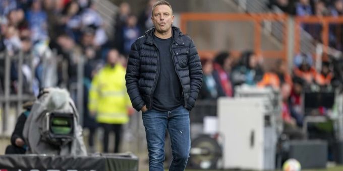 Wie lange kann sich André Breitenreiter noch im Amt halten? andré breitenreiter