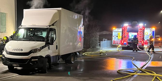 Beim Brand des Lieferwagen wurde niemand verletzt.