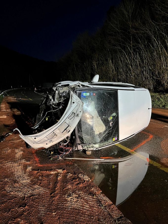 Vier Personen wurden bei dem Unfall verletzt. Unfall