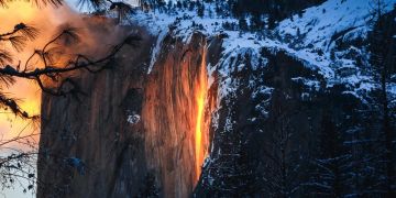 Wasserfall Feuer