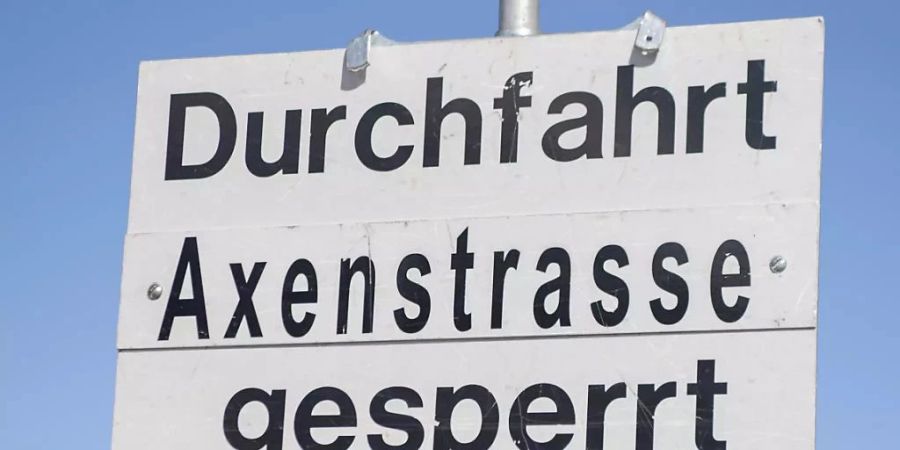 Axenstrasse gesperrt