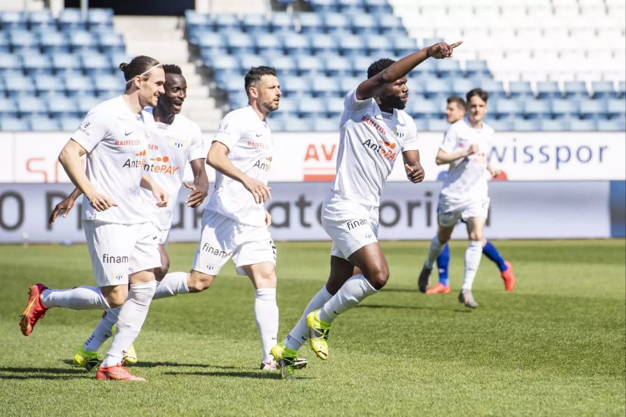 Aiyegun Tosin, Angreifer des FC Zürich, bejubelt seinen Treffer im Spiel gegen den FC Luzern.