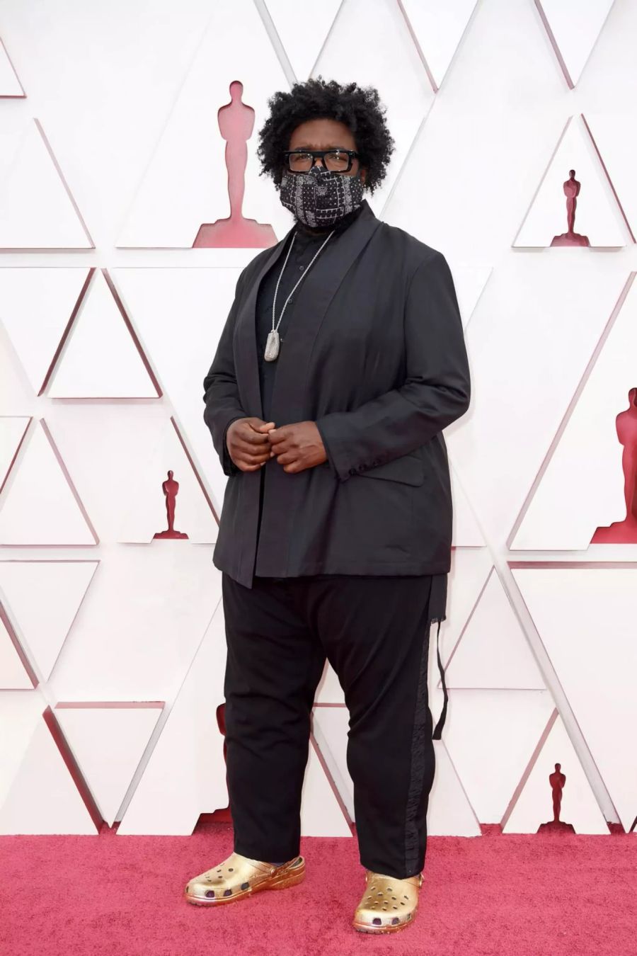 Questlove von der Band «The Roots» entschied sich auch vor der Kamera seine Maske zu tragen.