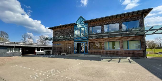 Schule Aeugst am Albis - Aeugst am Albis Schule Aeugst am Albis - Aeugst am Albis