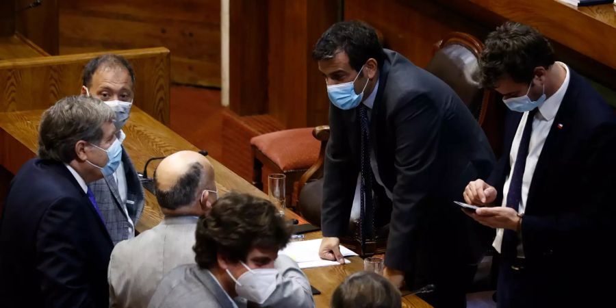 Chile verschiebt wegen Corona-Krise Wahl zum Verfassungskonvent