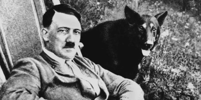 Alois Hitler soll seinen Sohn Adolf (im Bild) stark geprägt haben. briefe