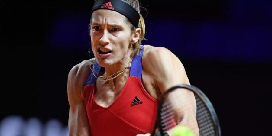 Wird in Hamburg starten: Andrea Petkovic. Foto: Thomas Kienzle/AFP-Pool/dpa