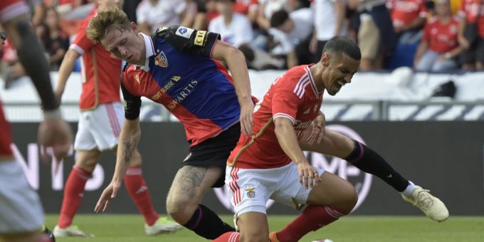 Wouter Burger (l.) hat den FC Basel verlassen. FCB